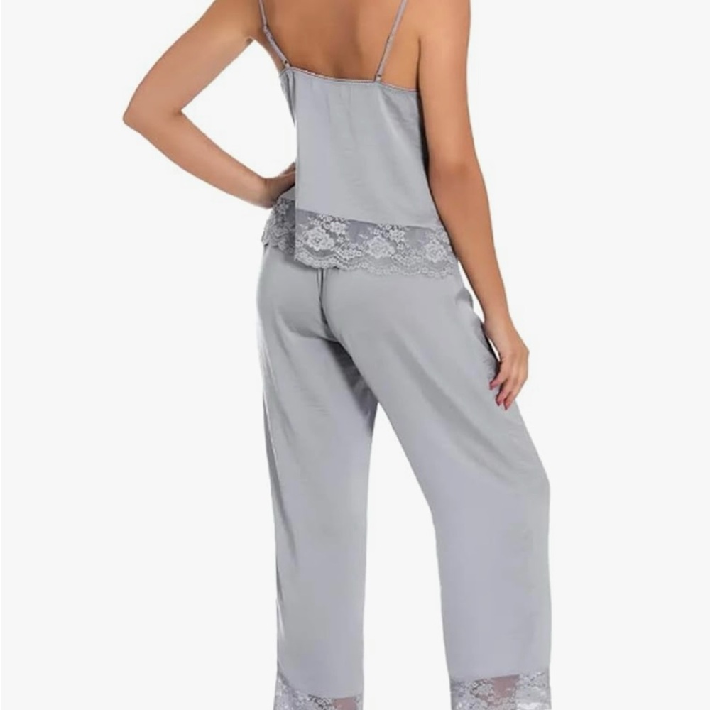 In Bloom Elegant Lace Trim Sleepwear Set - Picture 2 of 3